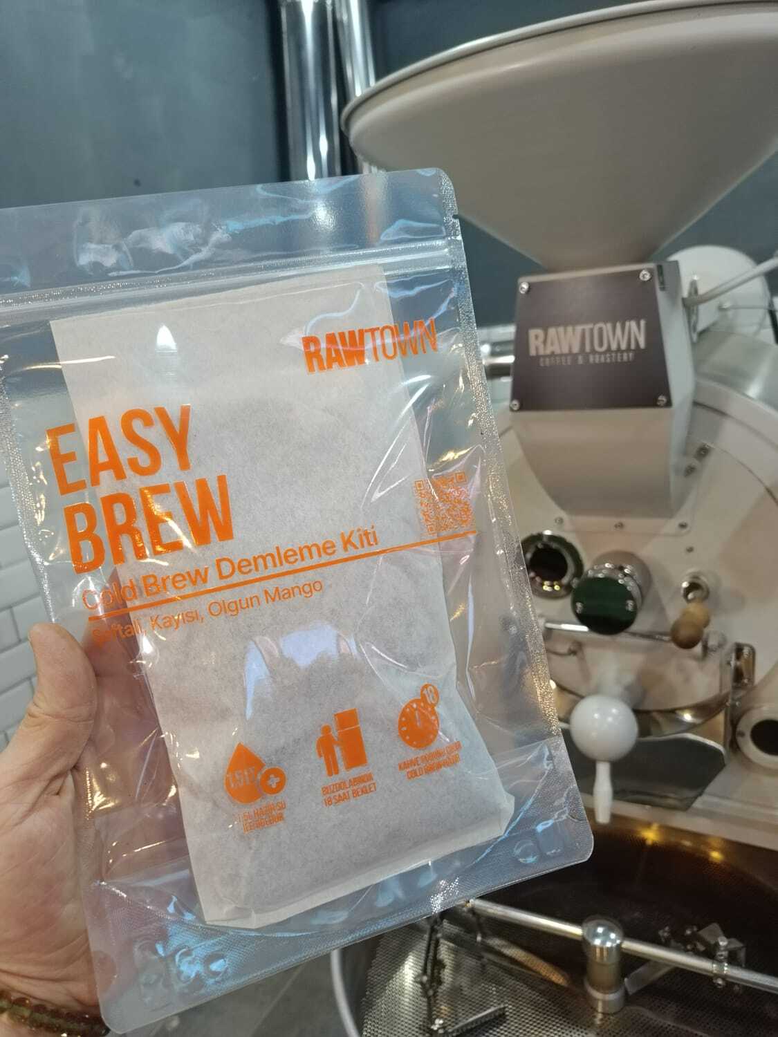 EASY BREW - COLD BREW DEMLEME KİTi - 6 KİŞİLİK SOĞUK DEMLEME KAHVE - TAZE KAVRUM, PRATİK HAZIRLIK